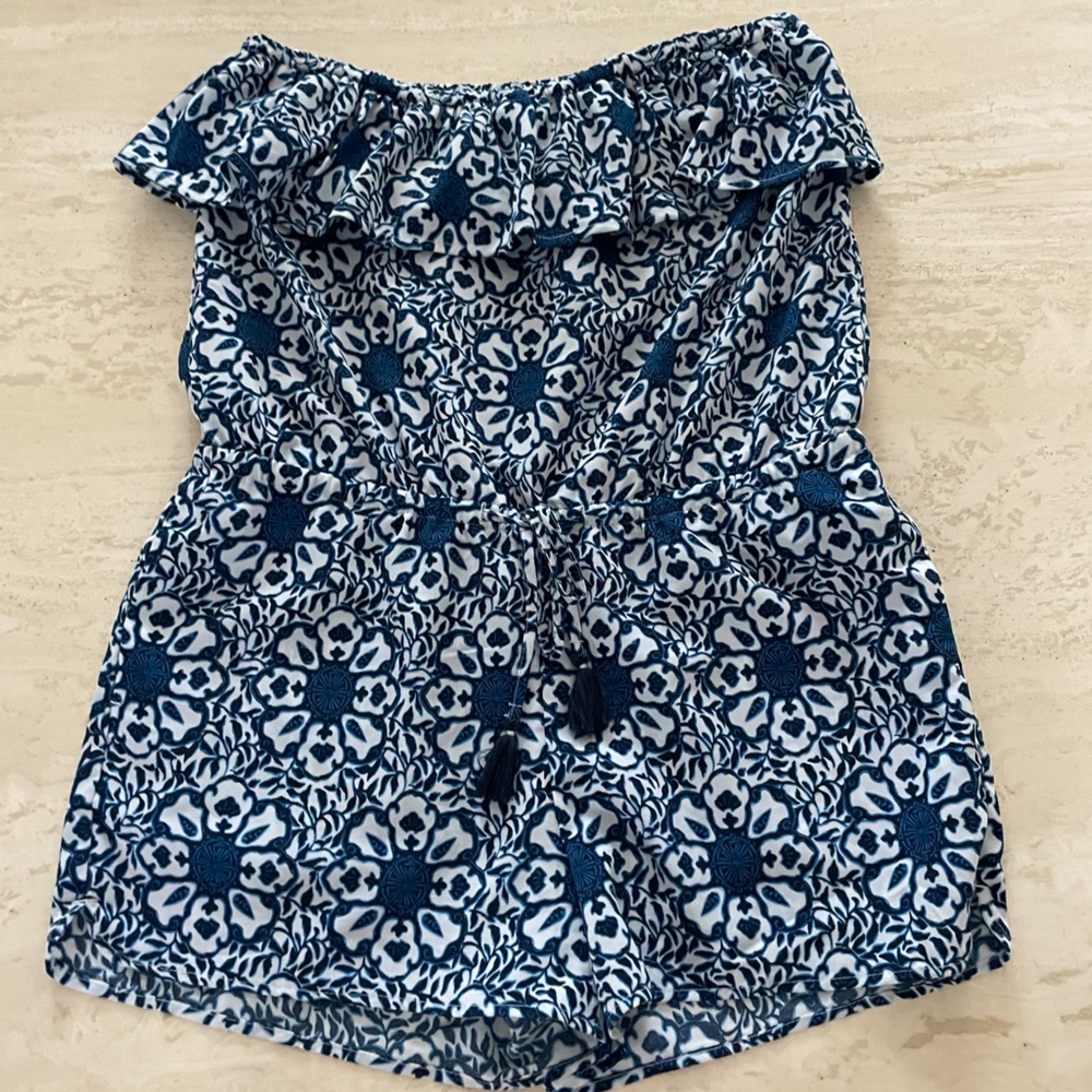 A Super Cute Patterned Romper From Vineyard Vines! - image 1